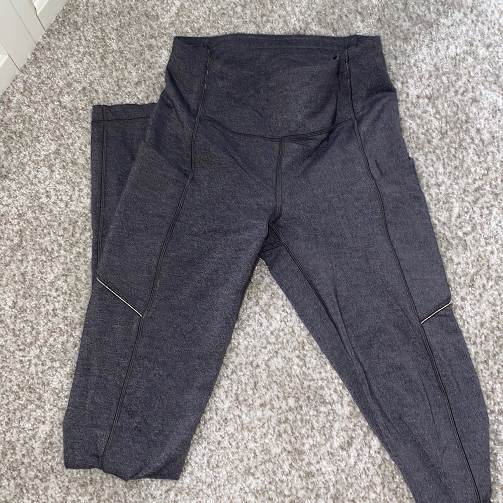 Gray lululemon leggings